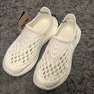 Kids White Water Shoes - Breathable Slip-On